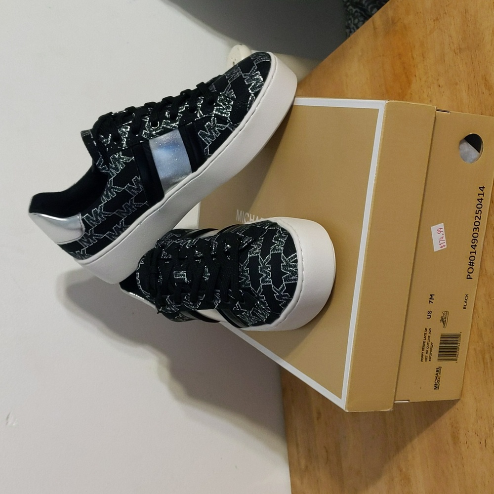 Michael Kors Poppy Stripe Lace Up Tennis Shoes Black Silver 7 M